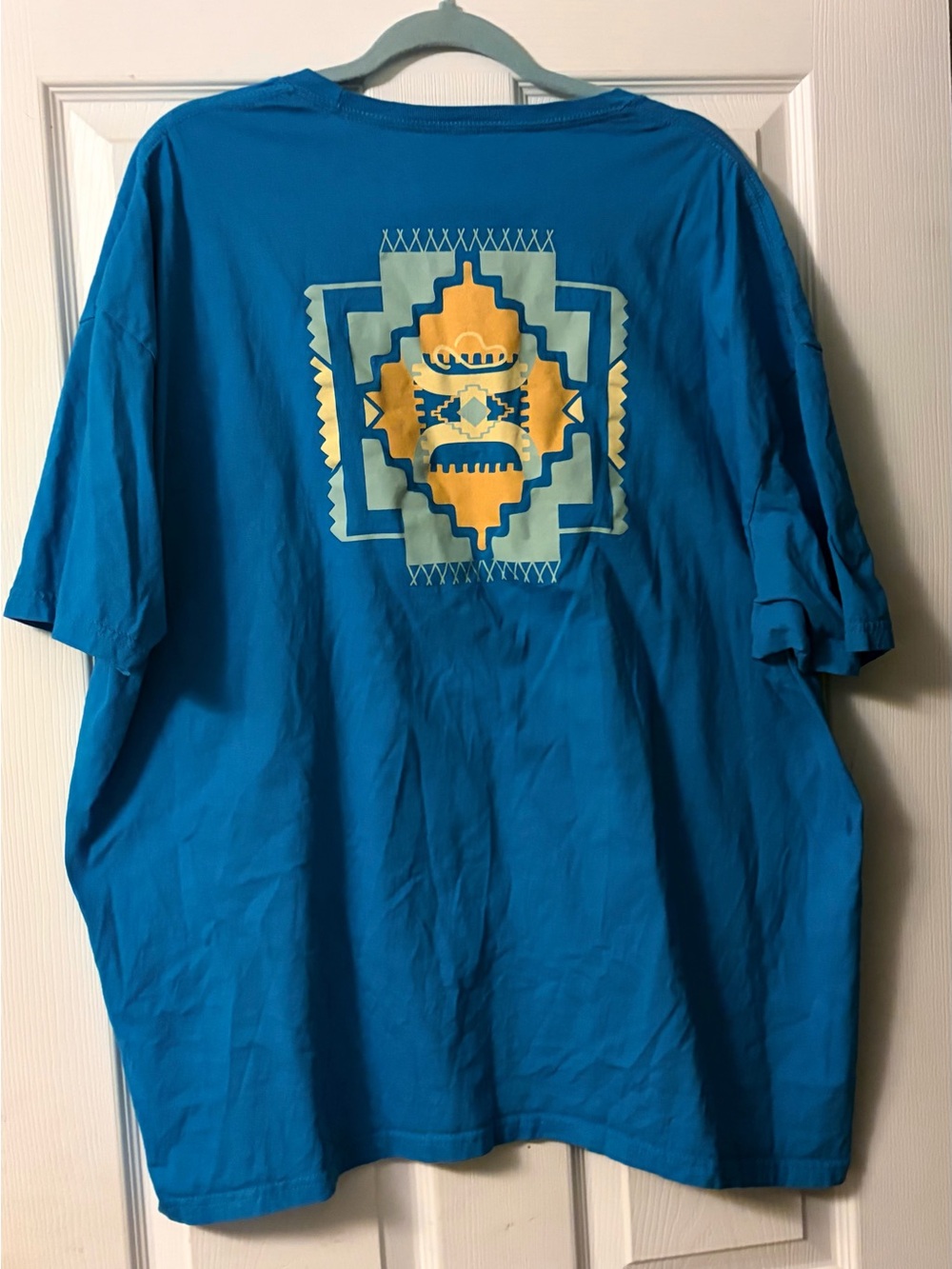 HOOEY Blue Graphic Short-Sleeve Men's Shirt - Yellow Accent